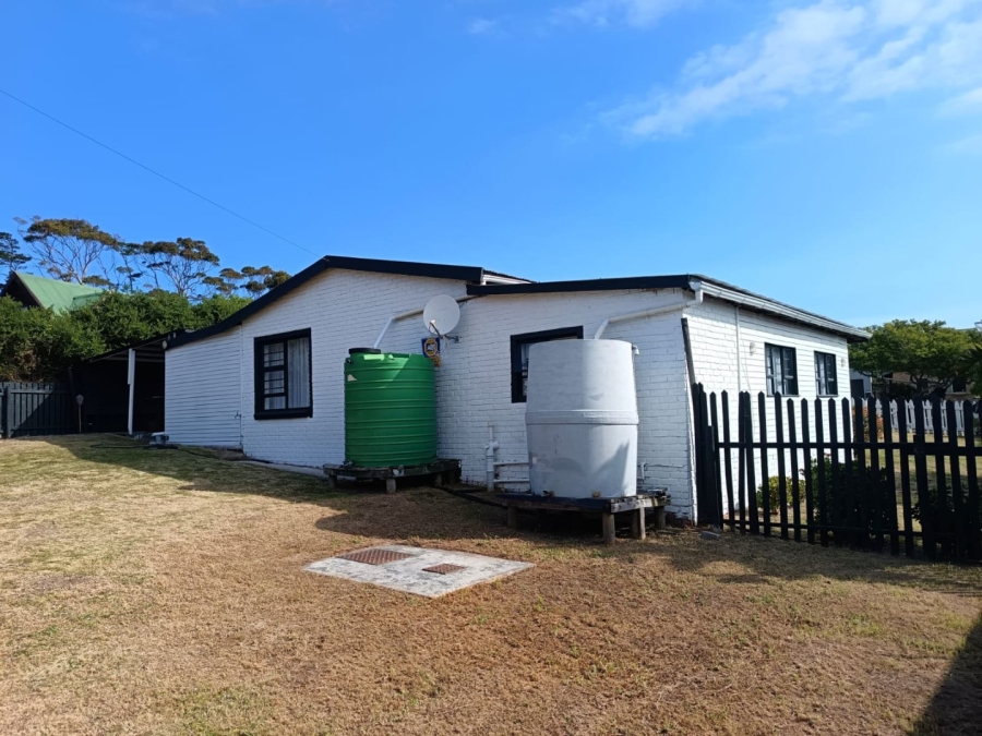 4 Bedroom Property for Sale in Sedgehill Western Cape